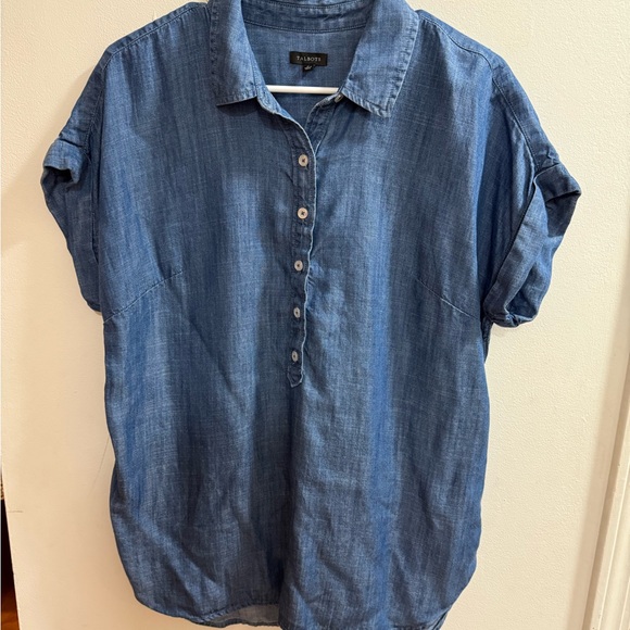 Talbots Casual Blue Button-Down Shirt - Picture 1 of 3